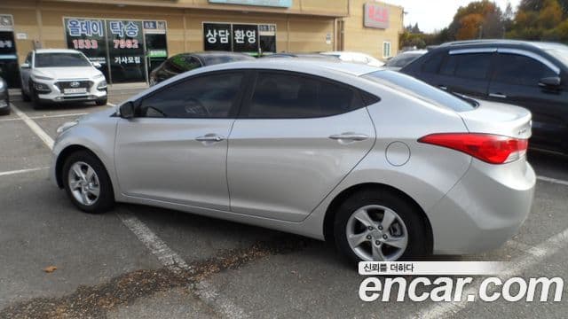 Hyundai Avante MD Luxury, 2012 1