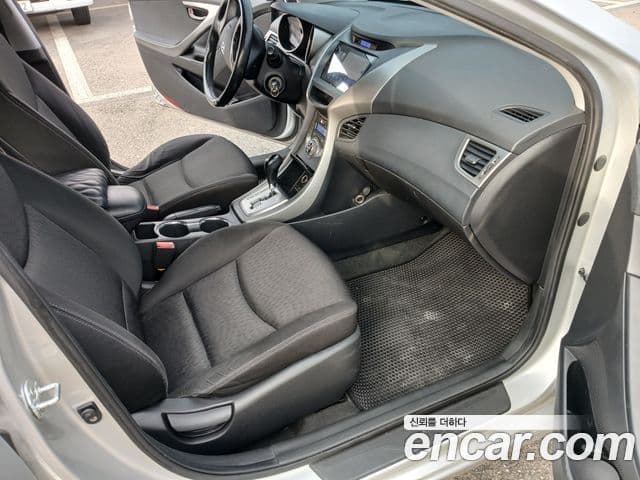 Hyundai Avante MD M16 GDI Smart, 2013 11