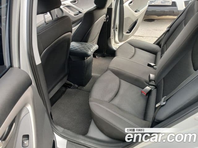 Hyundai Avante MD M16 GDI Smart, 2013 12