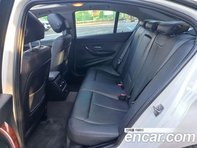 BMW 3시리즈 (F30), 2013 8