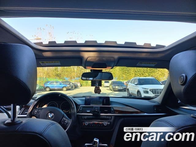 BMW 3시리즈 (F30), 2013 9