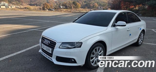 Audi New A4 B8, 2011 1