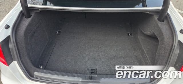 Audi New A4 B8, 2011 14