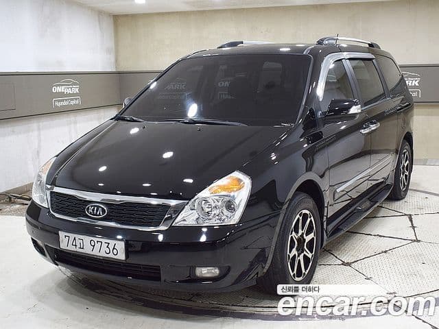 Kia Carnival R Premium, 2012 1