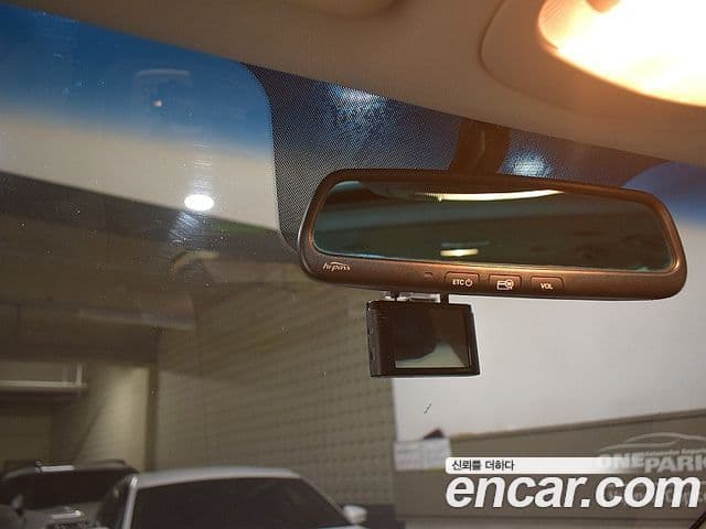 Kia Carnival R Premium, 2012 15