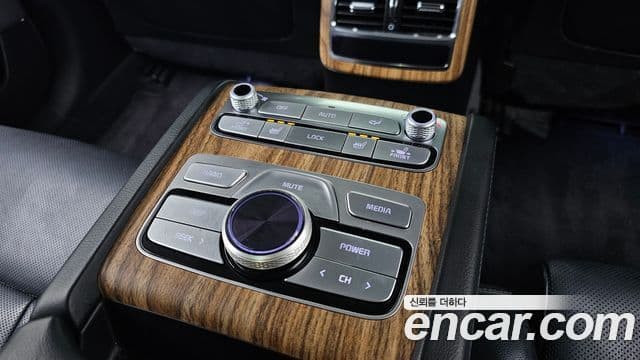 Kia The / новый New K9 2세대 Platinum, 2022 19