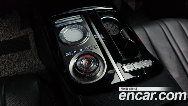 Genesis G80 (RG3) бензин 2.5 турбо AWD, 2021 9