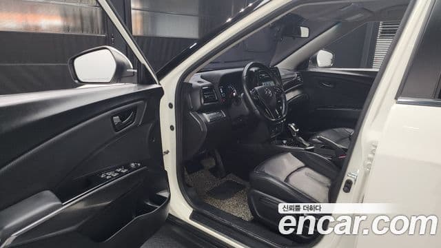 KG모빌리티(SsangYong) Berry New Tivoli V3, 2021 10