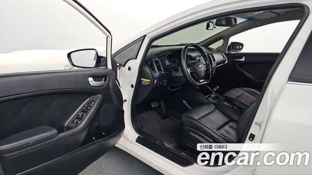 Kia The / новый New K3 Style, 2018 4