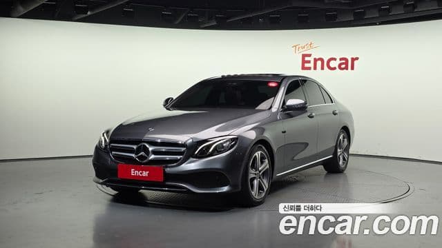 Mercedes-Benz E-класс W213 Avantgarde, 2019 1