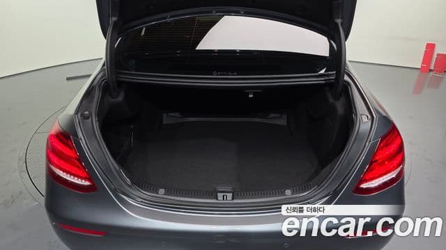 Mercedes-Benz E-класс W213 Avantgarde, 2019 14