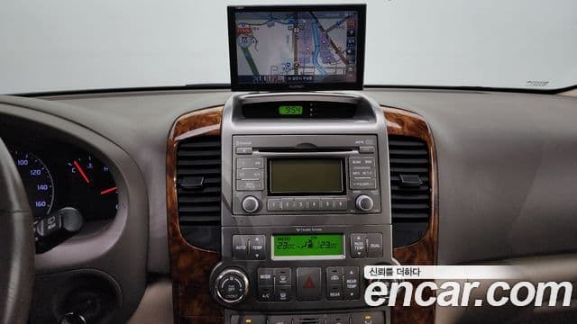 Kia Carnival R Premium, 2014 16