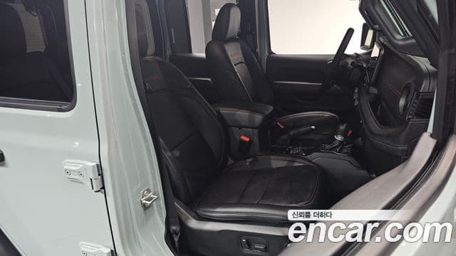 Jeep Wrangler (JL) 2.0 Rubicon 4도어, 2024 10