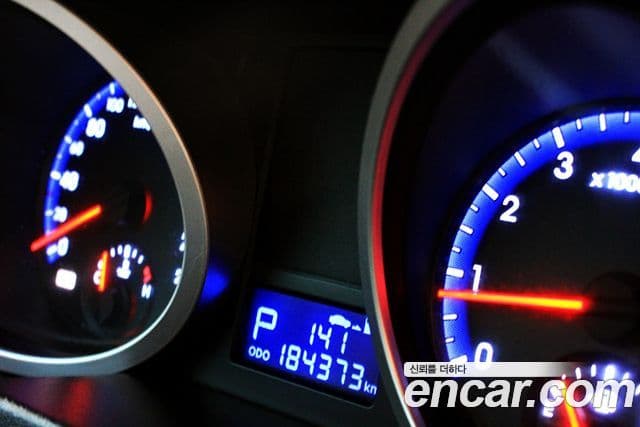 Hyundai Genesis купе 200 турбо P, 2010 8