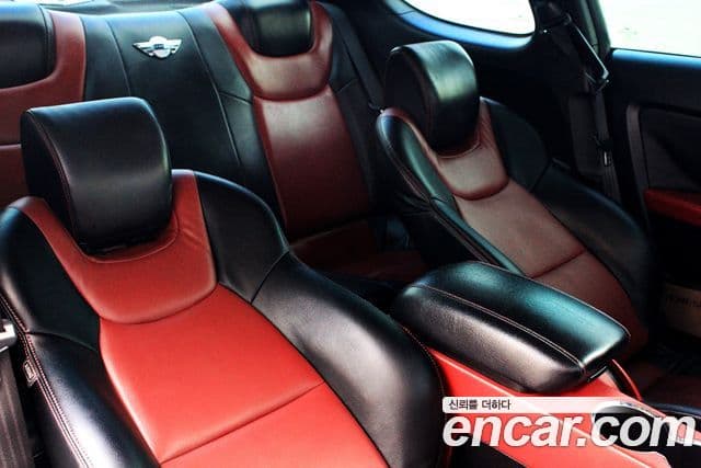 Hyundai Genesis купе 200 турбо P, 2010 10