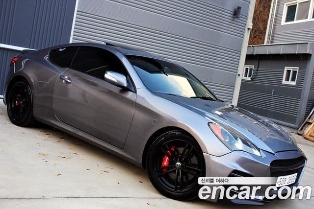 Hyundai Genesis купе 200 турбо P, 2010 14