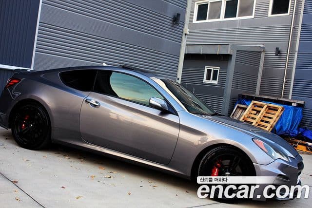 Hyundai Genesis купе 200 турбо P, 2010 15