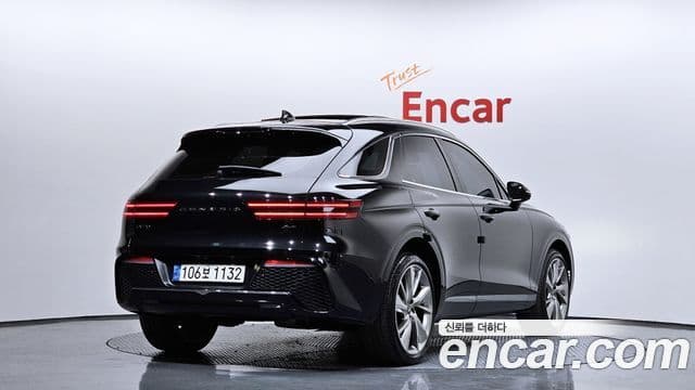 Genesis GV70, 2021 4