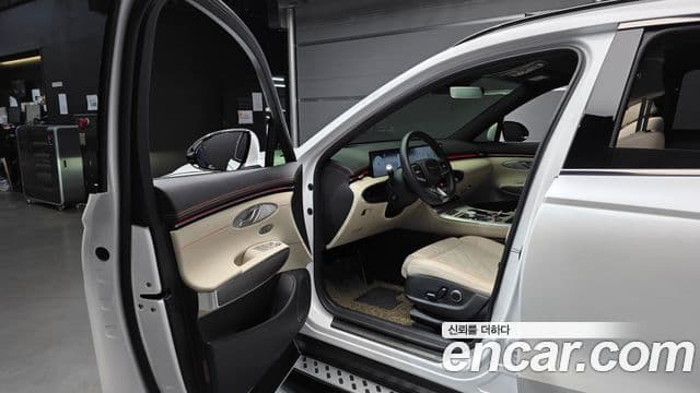 Genesis GV70, 2025 11