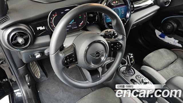 Mini Cooper S 3세대, 2023 13