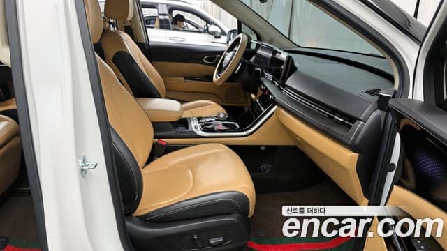 Kia Carnival 4세대 Signature, 2021 11