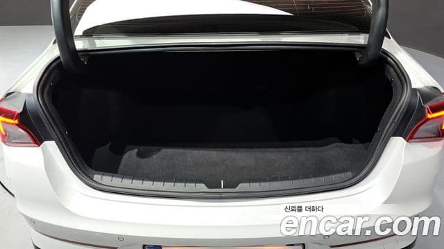 Kia K5 3세대 Prestige, 2021 20