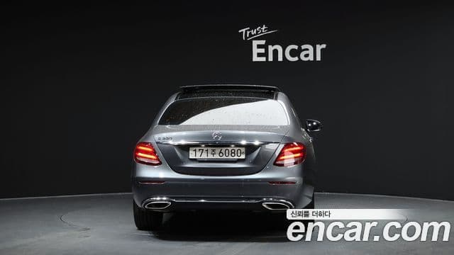 Mercedes-Benz E-класс W213 Avantgarde, 2017 4