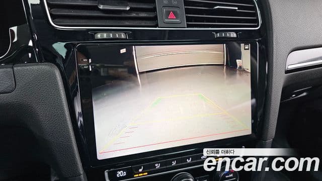 Volkswagen Гольф 7세대, 2015 17