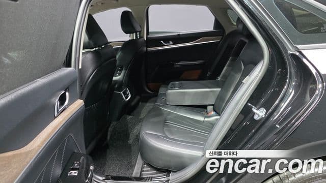 Kia K5 3세대 Signature, 2021 12