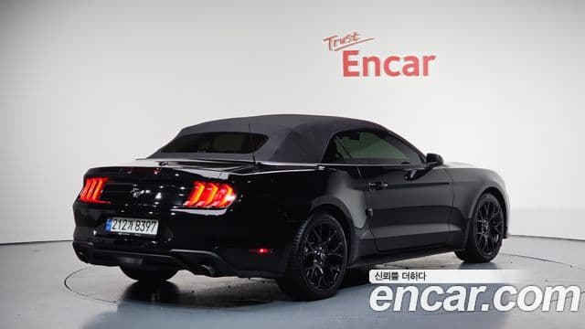 Ford Mustang кабриолет, 2023 2