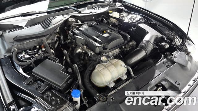 Ford Mustang кабриолет, 2023 6