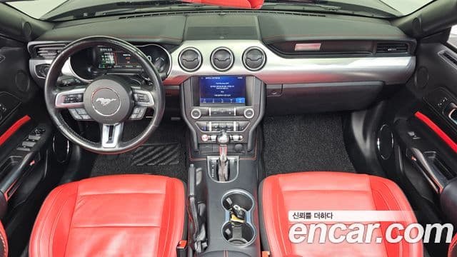 Ford Mustang кабриолет, 2023 7