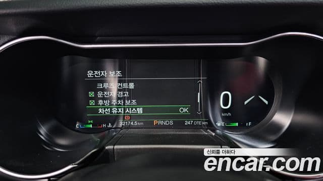 Ford Mustang кабриолет, 2023 8