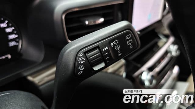 Ford Explorer 6세대 2.3 Limited 4WD, 2022 18