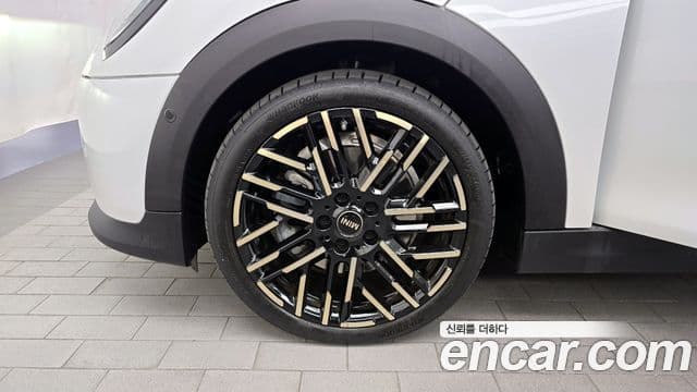 Mini Cooper S кабриолет 4세대 favored, 2025 все фото