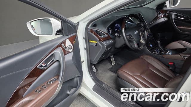 Hyundai Grandeur HG Modern, 2014 12