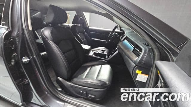 Kia K7 Premier гибрид Signature, 2020 11