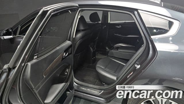 Kia K7 Premier гибрид Signature, 2020 12