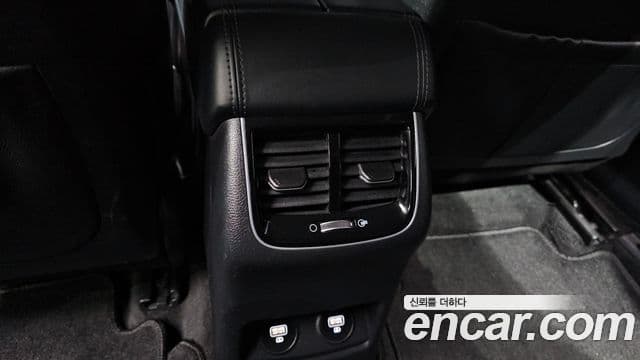 Kia K7 Premier гибрид Signature, 2020 19