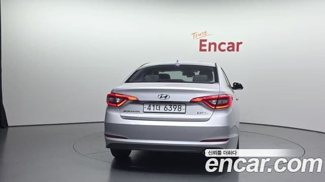 Hyundai LF Sonata 2.0 Smart, 2015 4