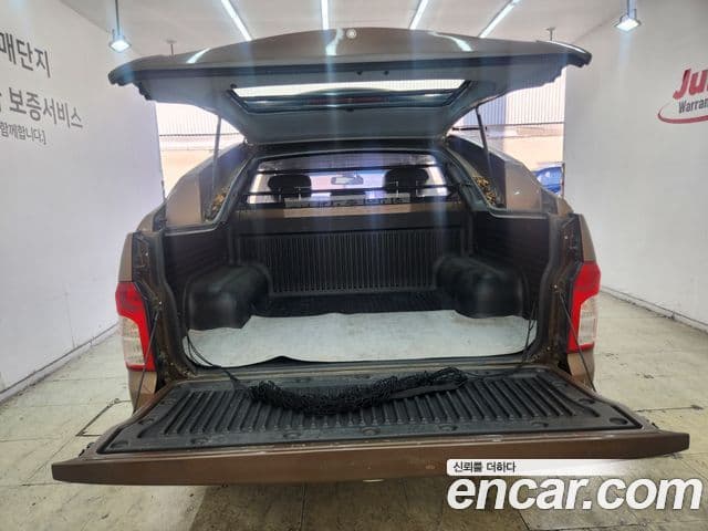 KG모빌리티(SsangYong) Korando Sport Club, 2015 18