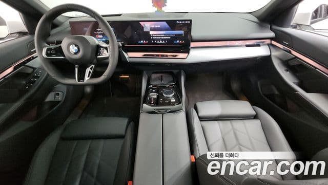 BMW 5시리즈 (G60) 520i M Sport, 2025 7