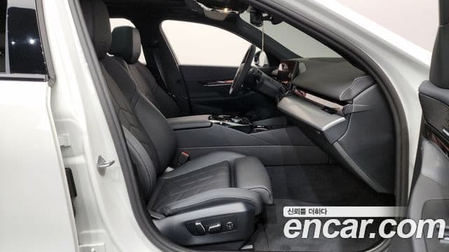 BMW 5시리즈 (G60) 520i M Sport, 2025 11