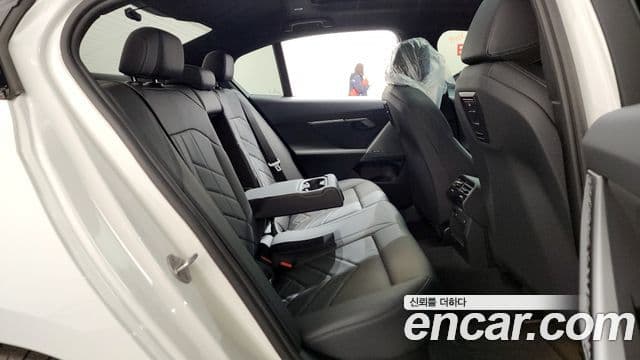 BMW 5시리즈 (G60) 520i M Sport, 2025 12