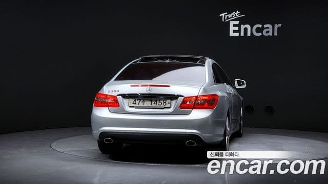 Mercedes-Benz E-класс W212 E350 купе, 2011 4