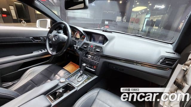 Mercedes-Benz E-класс W212 E350 купе, 2011 7