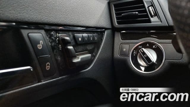 Mercedes-Benz E-класс W212 E350 купе, 2011 19