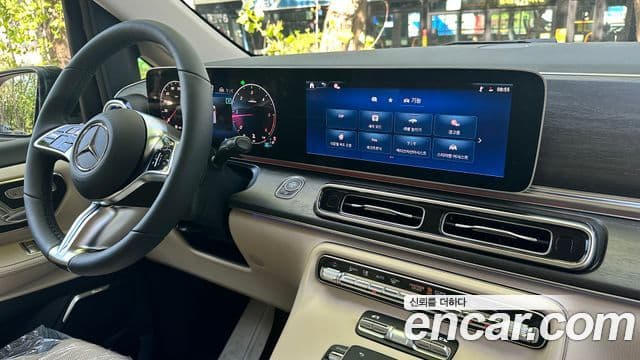 Mercedes-Benz V-класс W447, 2025 18