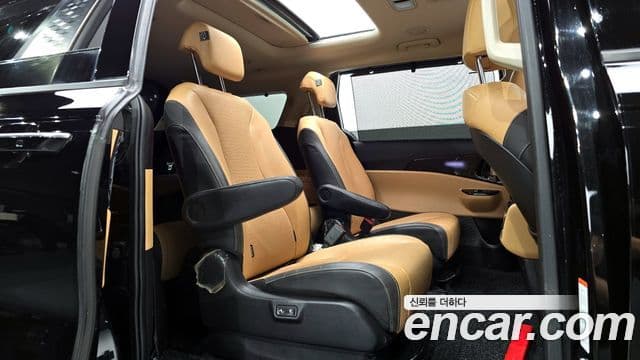 Kia Carnival 4세대 Signature, 2023 12