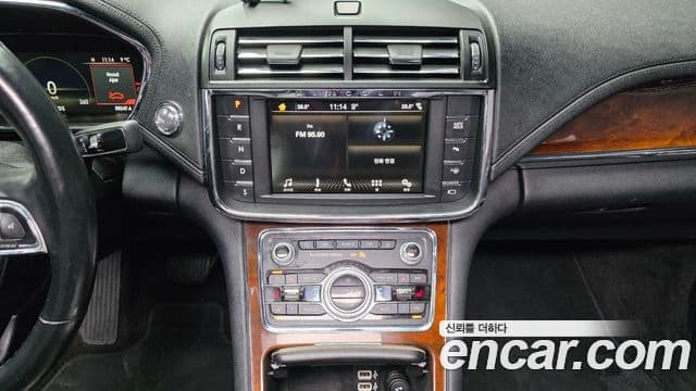 Lincoln Continental 10세대, 2017 14